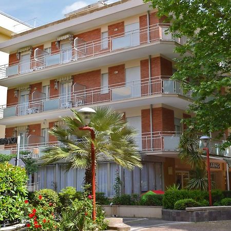 מיסאנו אדריאטיקו Hotel Arno מראה חיצוני תמונה