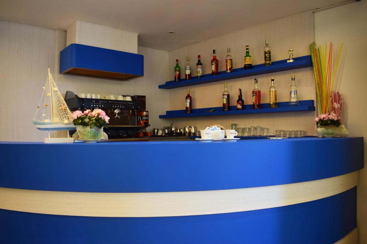 מיסאנו אדריאטיקו Hotel Arno מראה חיצוני תמונה